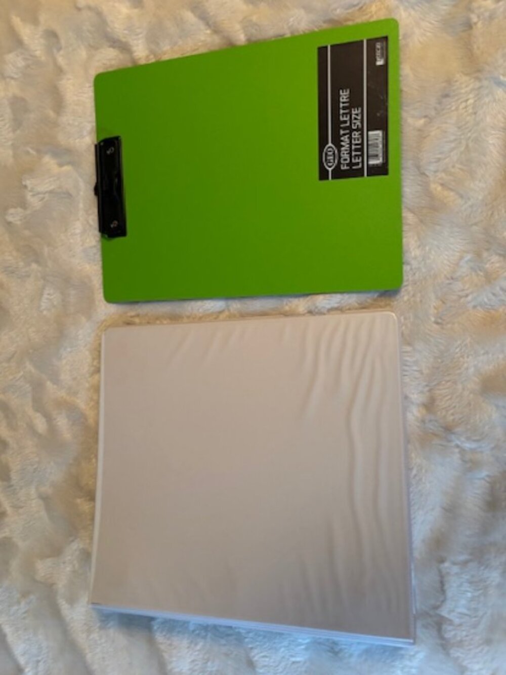 School Office Supplies White 1.5" Binder GEO Green Letter-Size Clipboard
